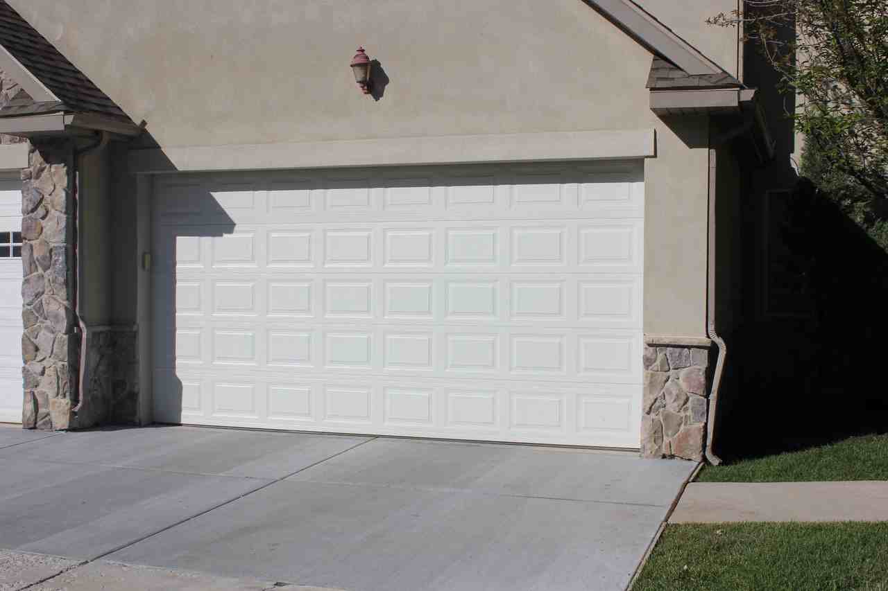 80 Courtyard Ln #45 - Photo 3 of 3