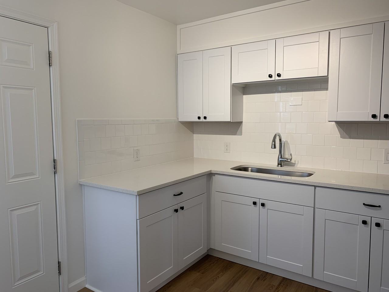 3504 Ross Ave Se - Photo 2 of 11