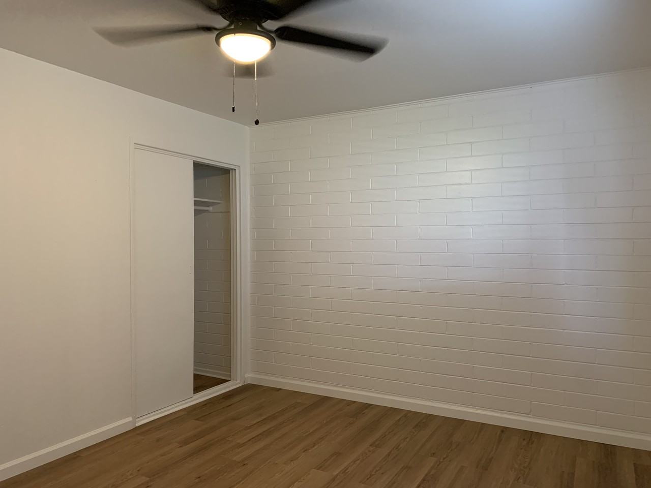 3504 Ross Ave Se - Photo 6 of 11
