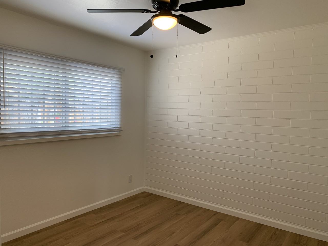 3504 Ross Ave Se - Photo 7 of 11