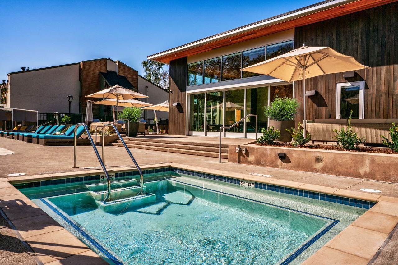 Sharon Green - Photo 6 of 50