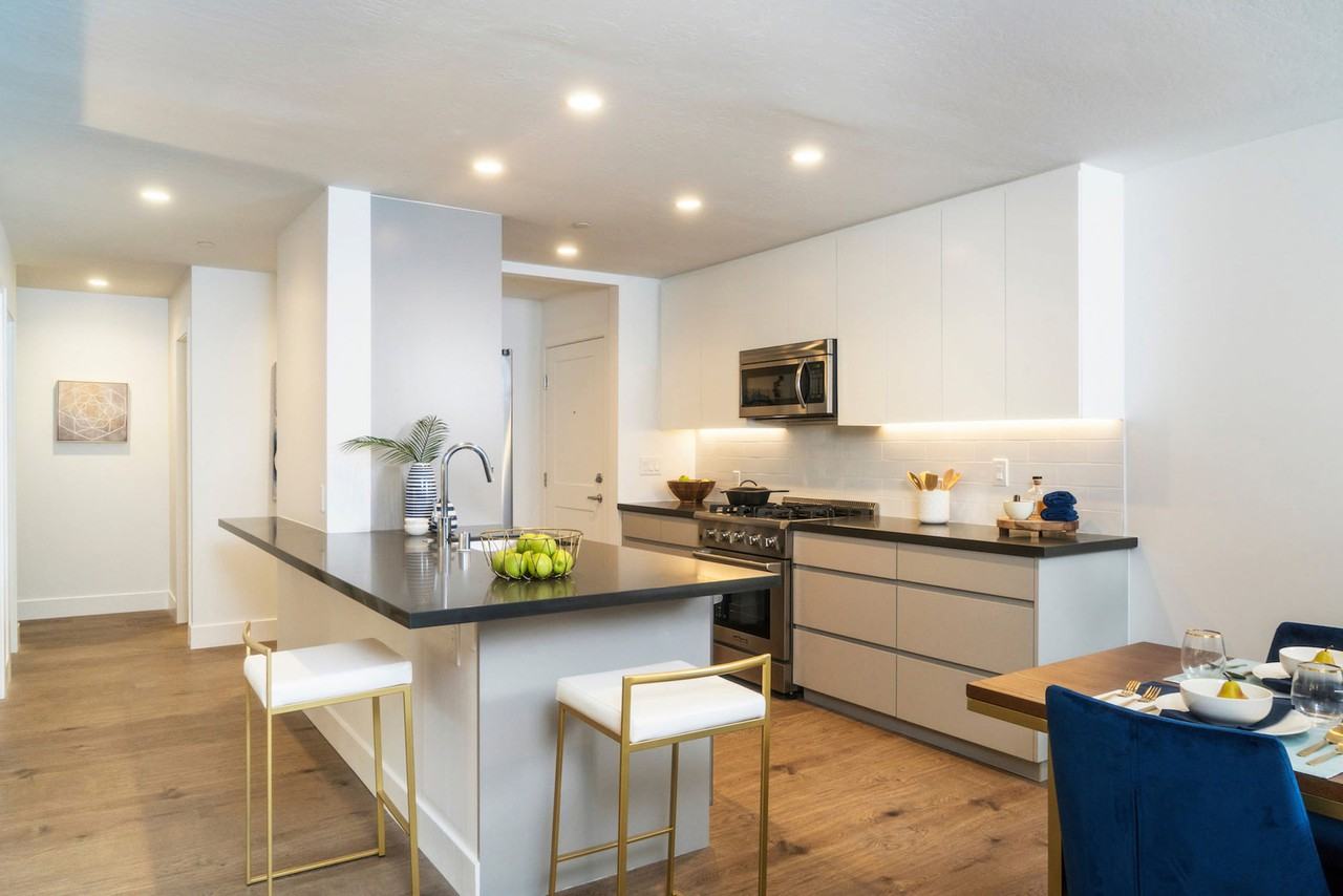 Sharon Green - Photo 2 of 50