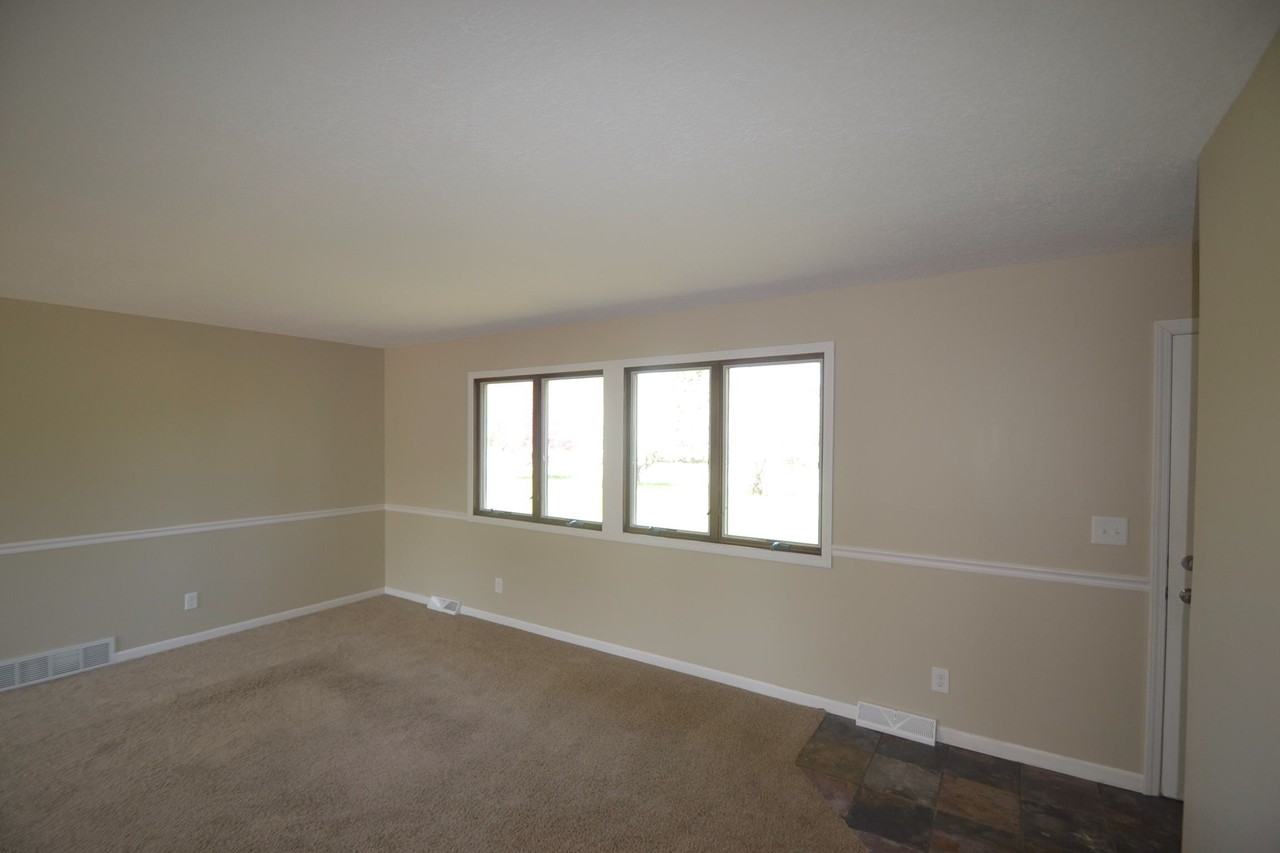 11421 131st Ave N - Photo 2 of 13