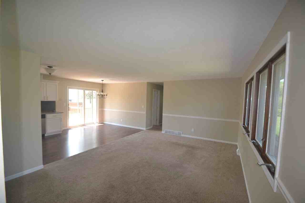 11421 131st Ave N - Photo 3 of 13