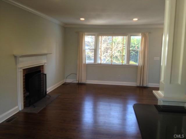 6 Colonial Rd - Photo 2 of 9