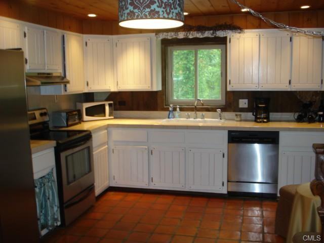 30 Valley View Rd - Photo 3 of 17