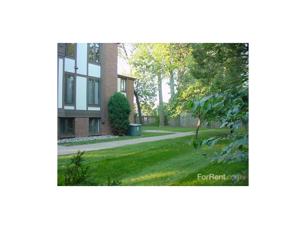 River's Landing - Photo 2 of 12