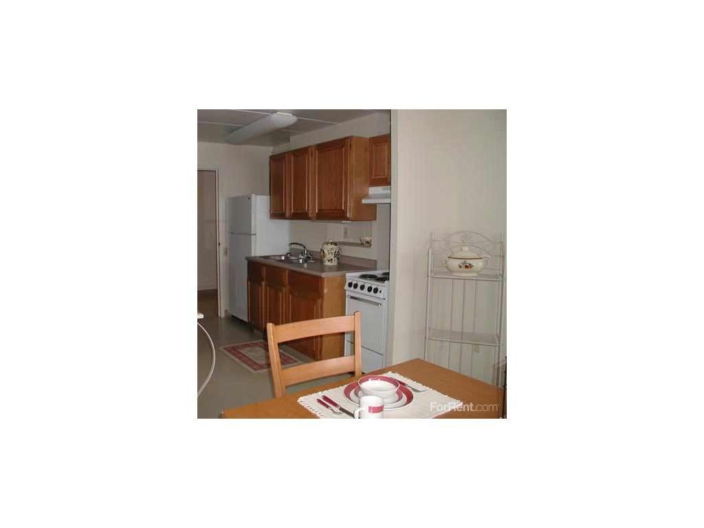 Pinecrest Apartments - Photo 2 of 3