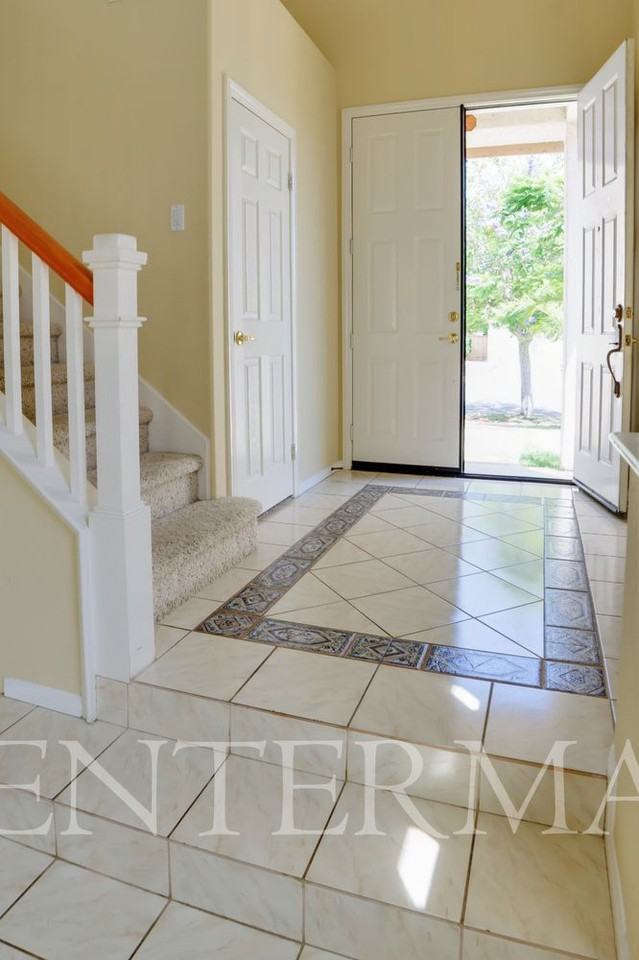 11610 Aspen View Dr - Photo 2 of 17