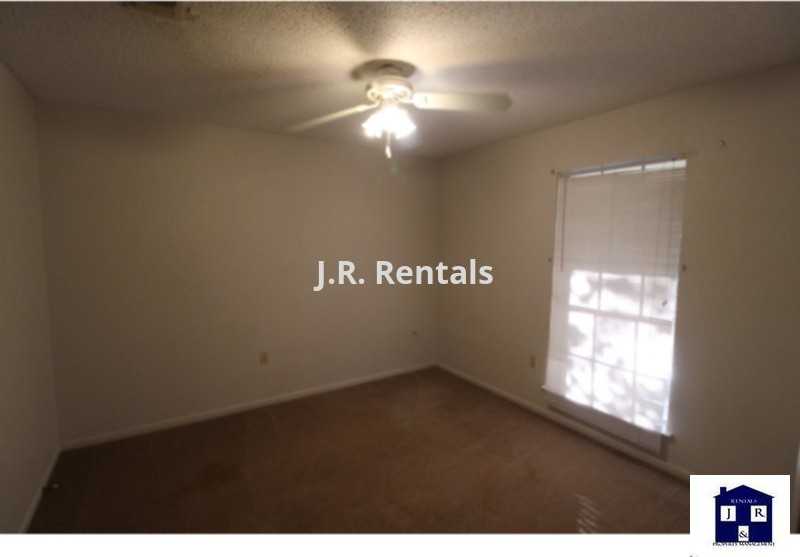 1903 Wayne St - Photo 4 of 15