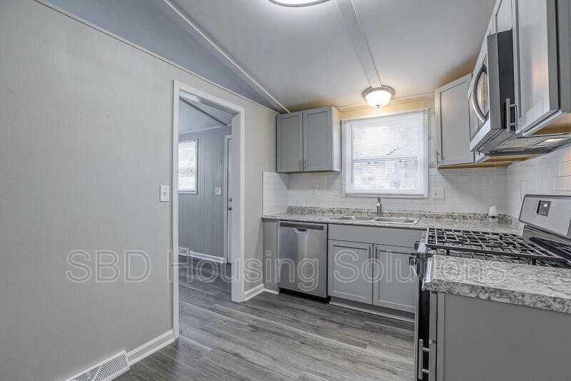 1812 S Evanston Ave - Photo 4 of 11