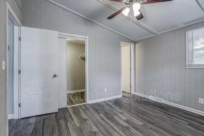 1812 S Evanston Ave - Photo 6 of 11