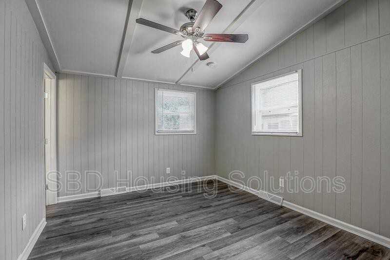 1812 S Evanston Ave - Photo 7 of 11