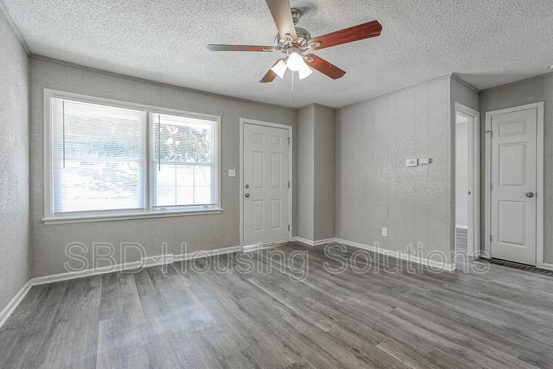 1309 S Franklin Ave - Photo 2 of 9