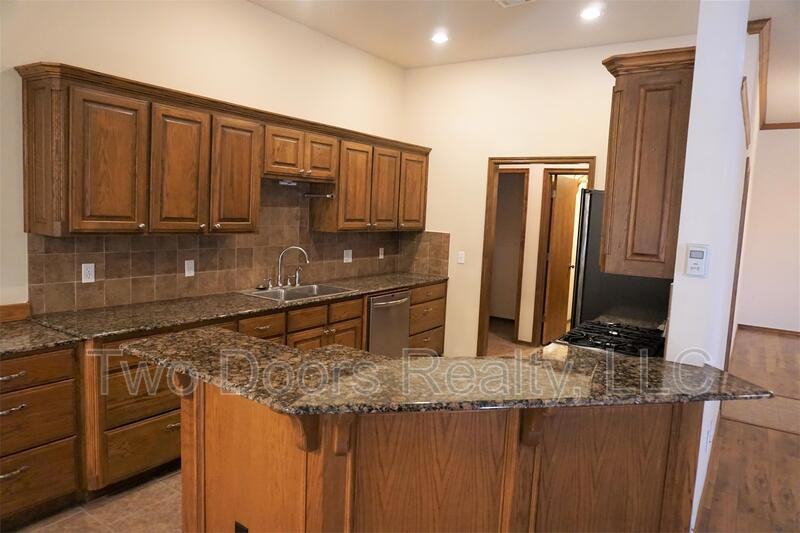 9601 Crooked Creek Ln - Photo 2 of 22