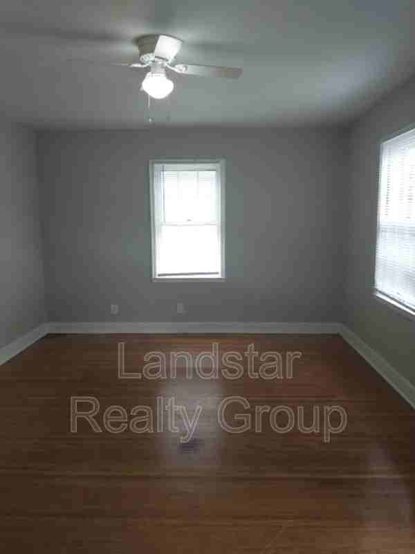 1105 Berry Blvd - Photo 4 of 25