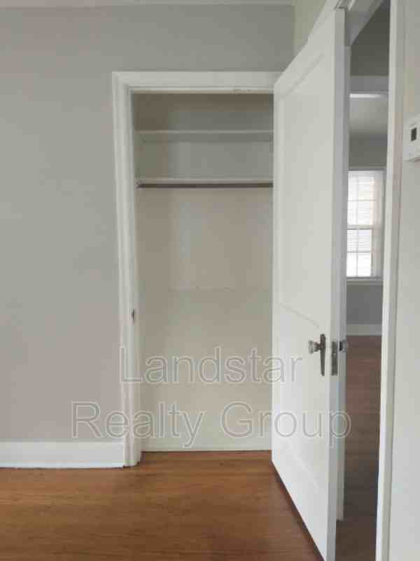1105 Berry Blvd - Photo 7 of 25