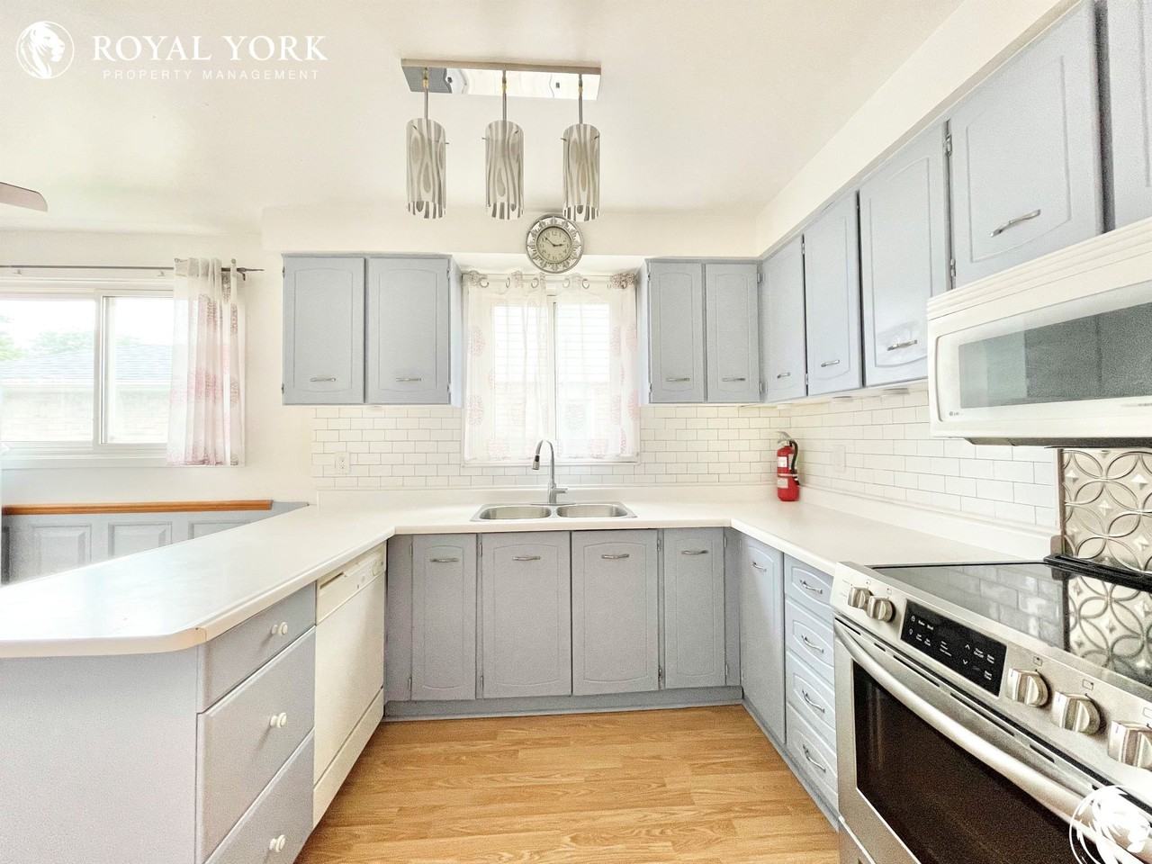 53 Goldring Dr #1 - Photo 2 of 35