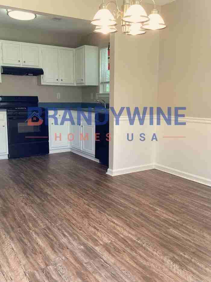 406 Sunny Field Ct - Photo 3 of 7