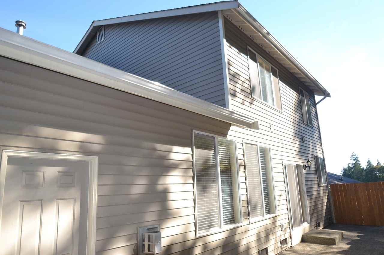 12517 58th Dr SE - Photo 2 of 15