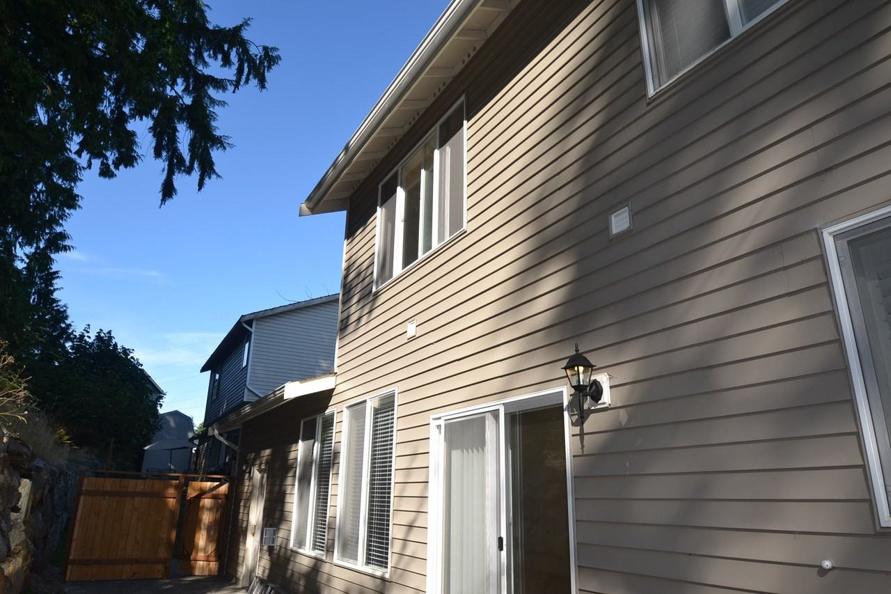 12517 58th Dr SE - Photo 3 of 15