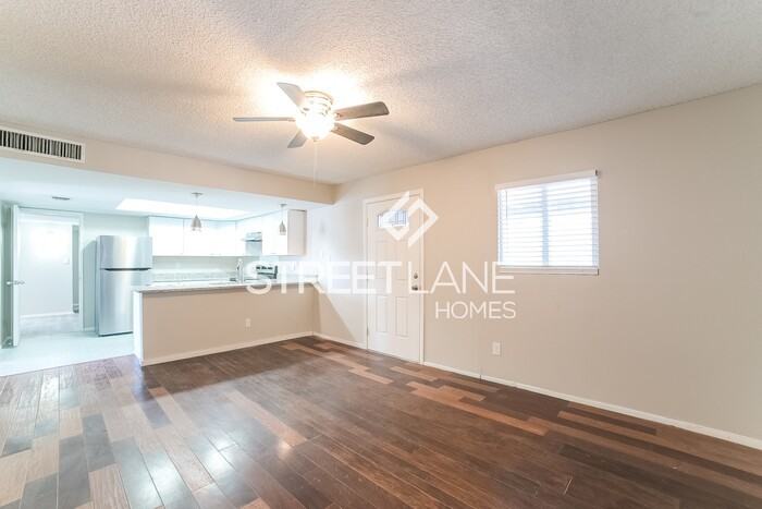 8652 W Glenrosa Ave - Photo 2 of 15