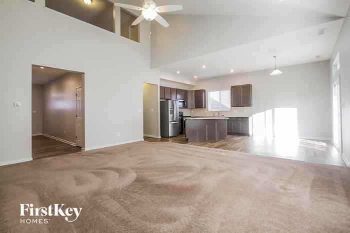 6457 W Clearview Dr - Photo 2 of 15