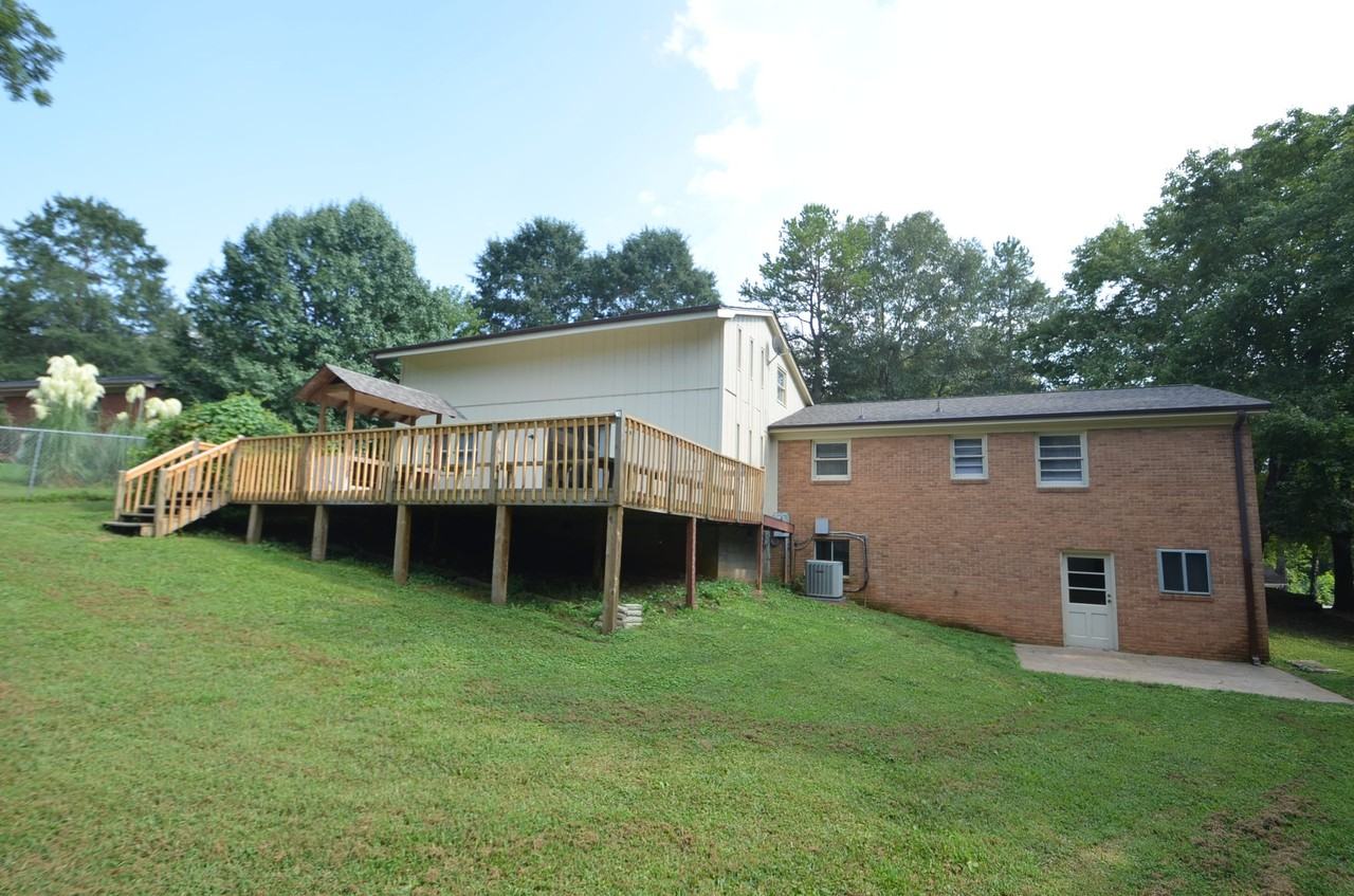 3020 Arnold Dr - Photo 2 of 8