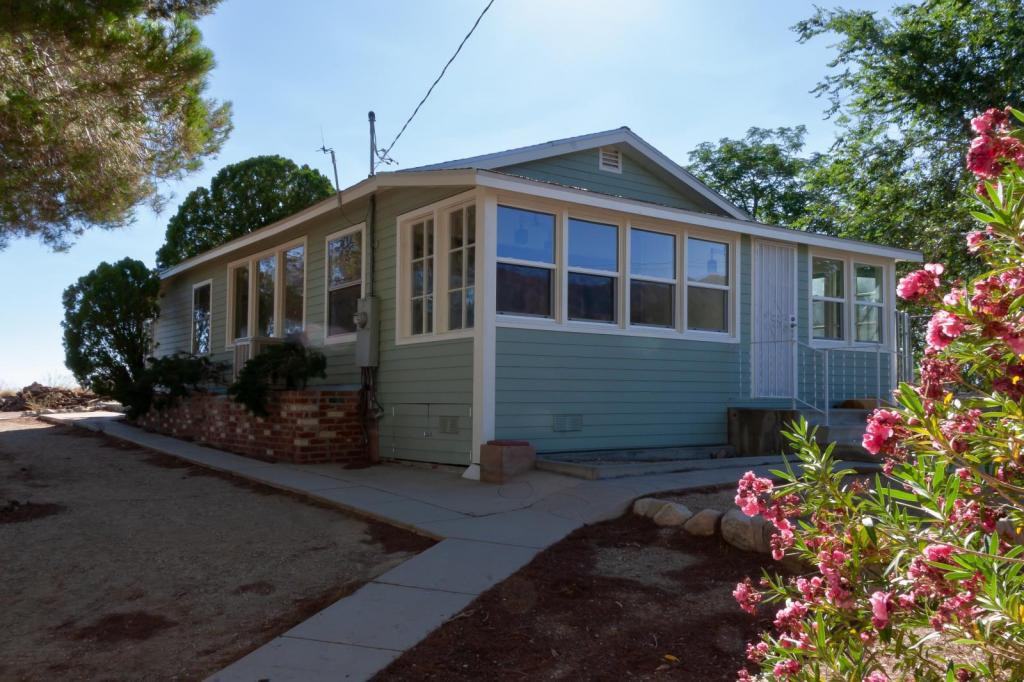 32262 106th St E - Photo 2 of 18