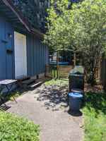 featured image of 917 Ne 8th St #B