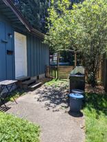 917 Ne 8th St #B - Photo 1 of 1