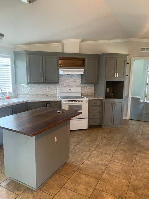 540 County Road - Photo 4 of 6