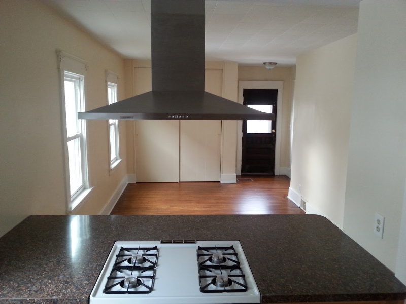 158 Roswell Ave