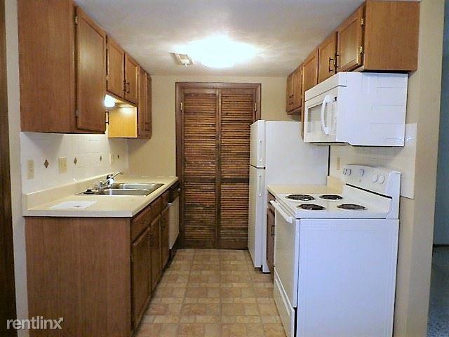 525 W H St - Photo 3 of 13