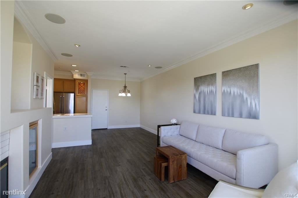 28494 Sassetta Way - Photo 3 of 10