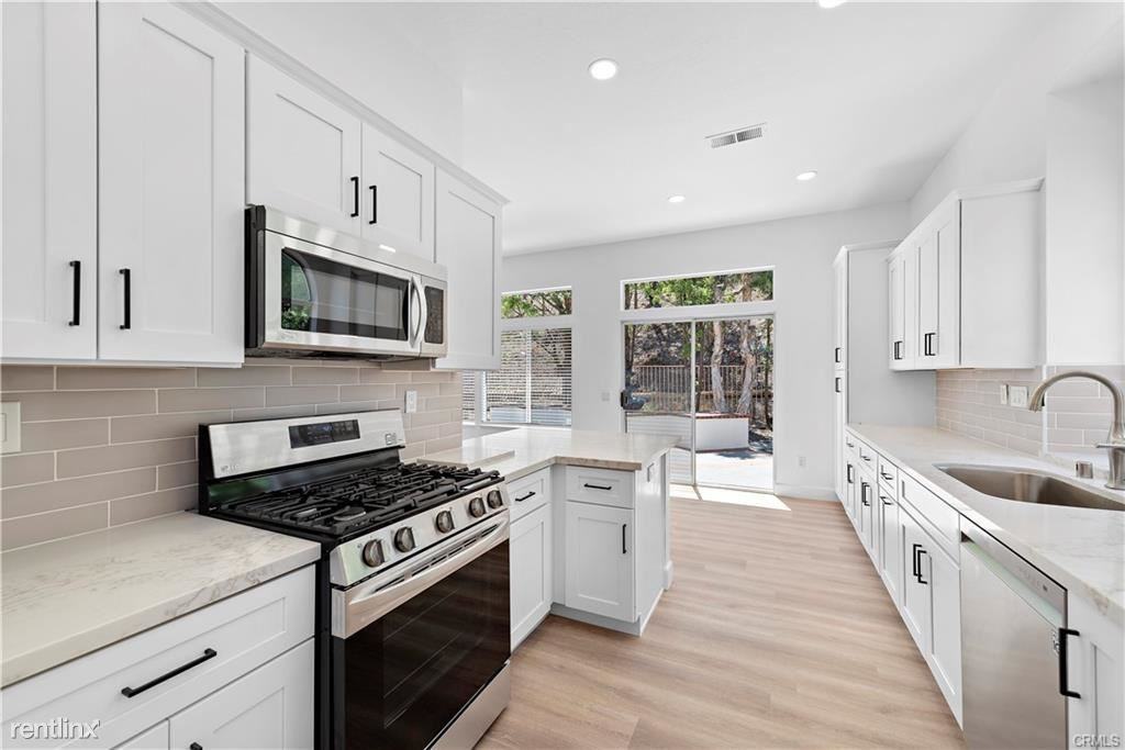 20952 Morningside Dr - Photo 3 of 8