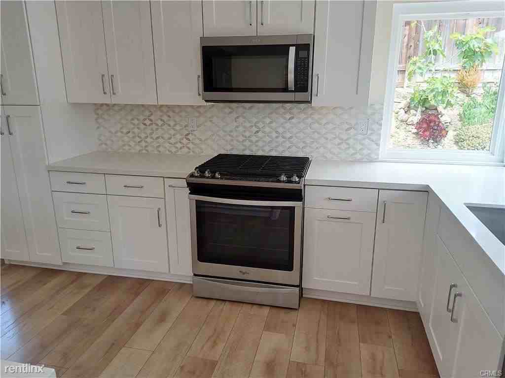 28962 De La Luna Dr - Photo 2 of 9