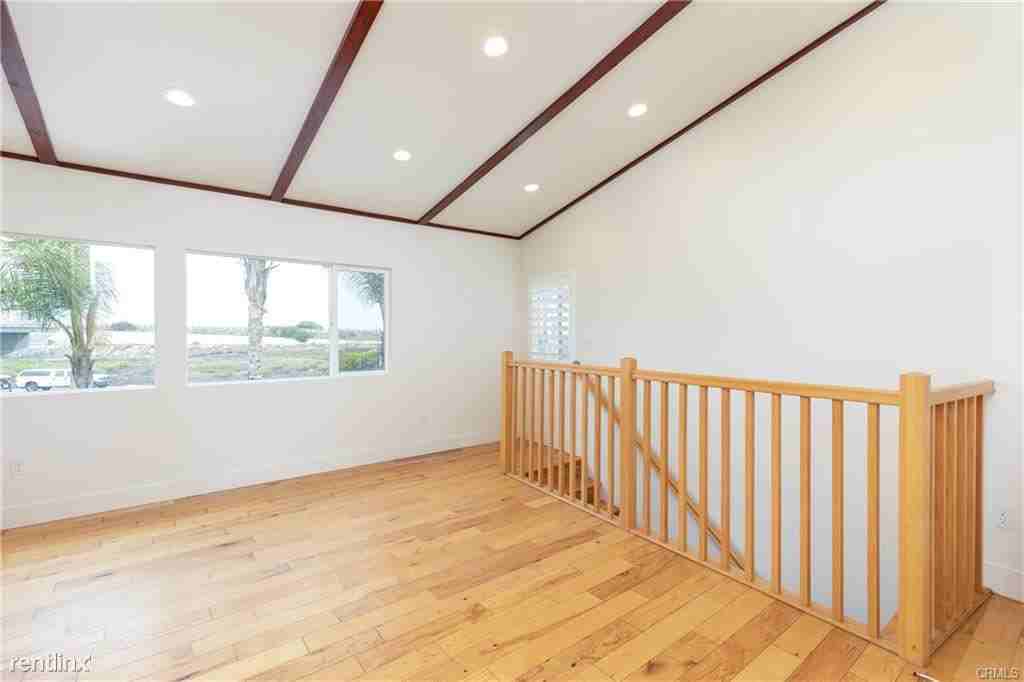 41C Pacific Ave - Photo 3 of 11