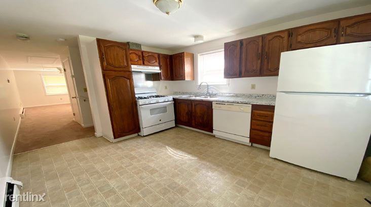 37 Village Pl - Photo 3 of 9