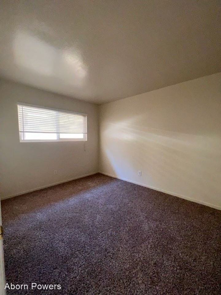 2760 Coloma Street - Photo 3 of 8