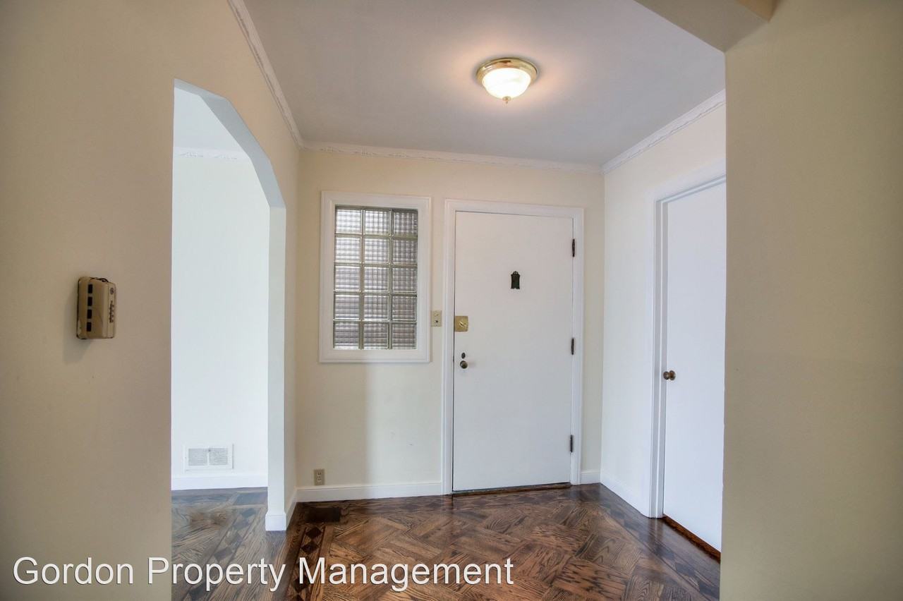 82 Collins Street Apartments 82 Collins St, San Francisco, CA 94118