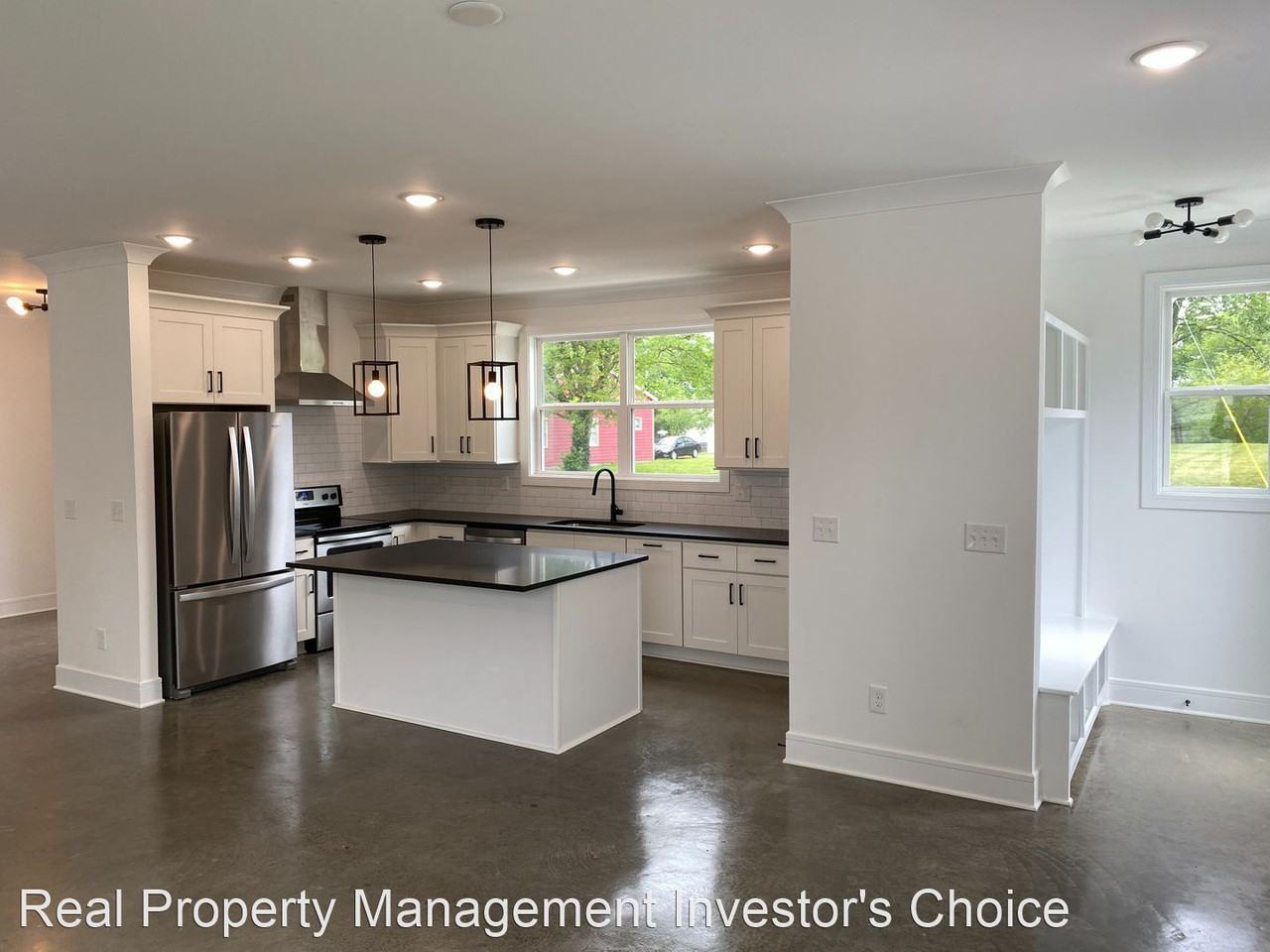 1931 Delta Ave - Photo 2 of 22