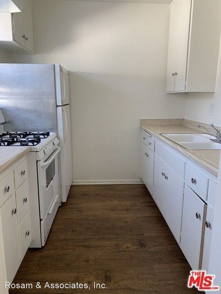 3686 Centinela Ave - Photo 2 of 7