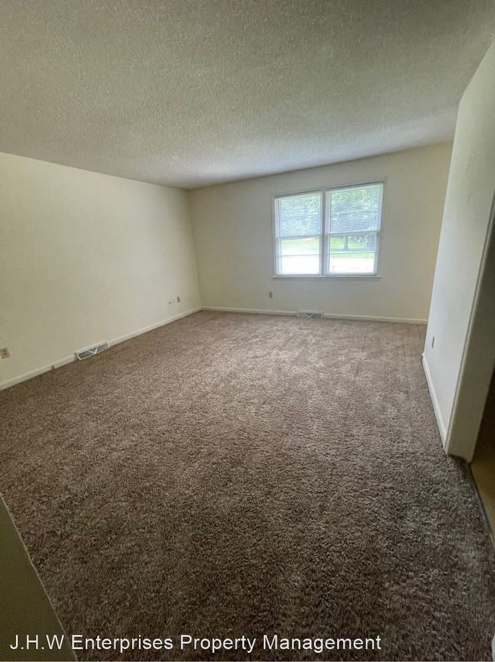 802-814 Adden Street - Photo 2 of 10