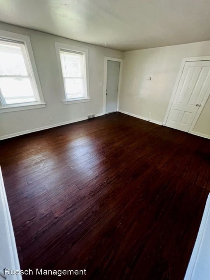 1440 Smith St - Photo 3 of 13