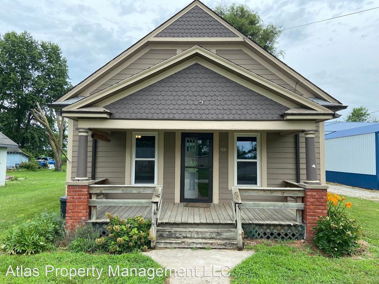 300 W Hortense St - Photo 2 of 8