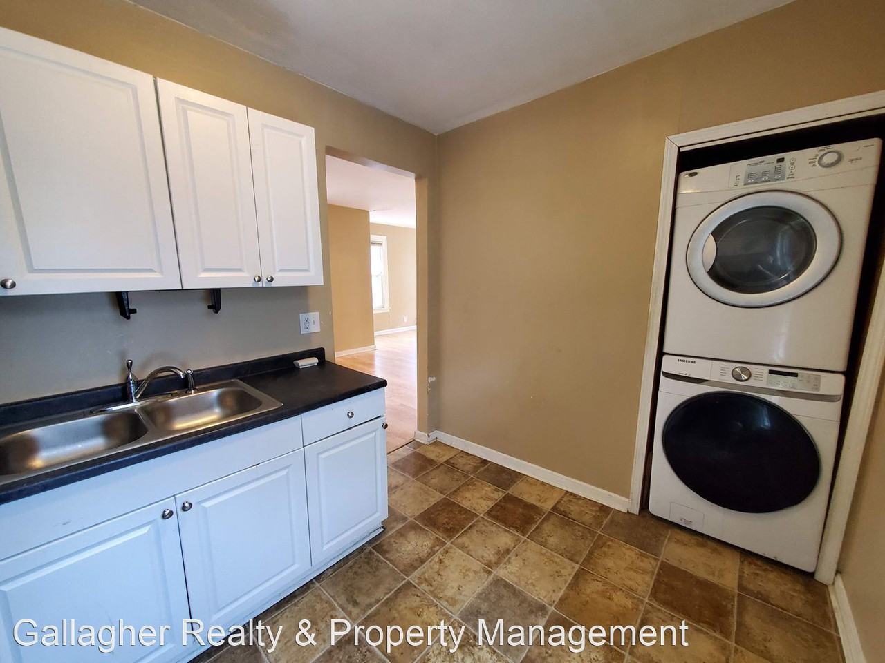 30 Hickory St - Photo 2 of 11