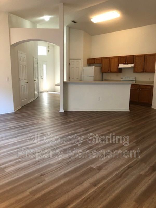 3028 Rob Way - Photo 4 of 11
