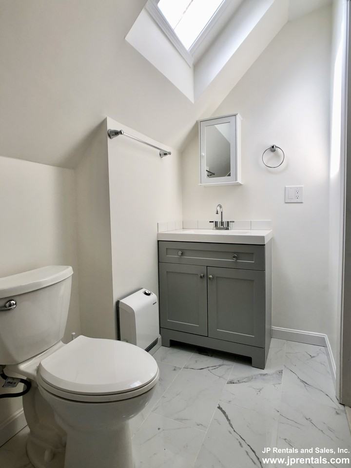 34 Evergreen St #3CO - Photo 5 of 17