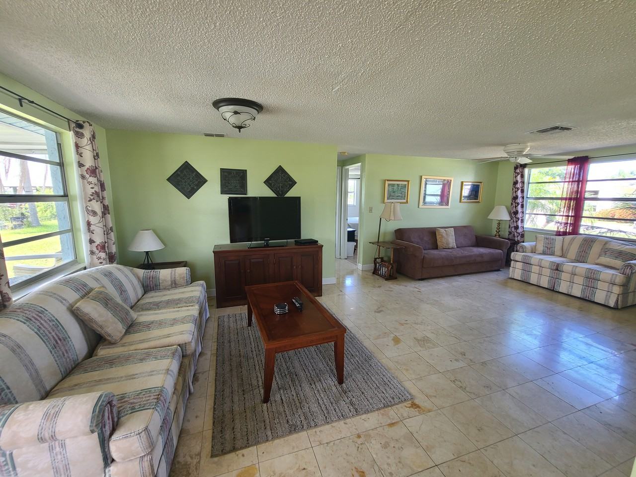 13934 Barnard Ave - Photo 3 of 19